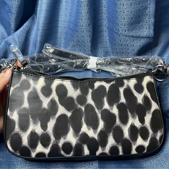 Alfani Animal Print Small Crossbody - Picture 5 of 6